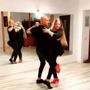 Abonament Dans Bachata Salsa Adulti 8 Sedinte (Realizate Intr-o Luna) Bucuresti